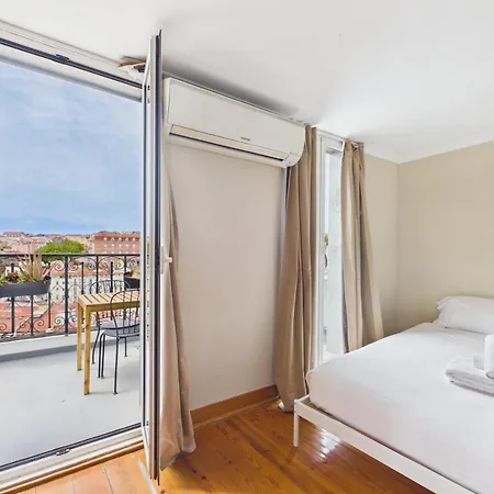 Lägenhet 2br W/ Terrace & Castle Sao Jorge Views - Alfama | By Airnest